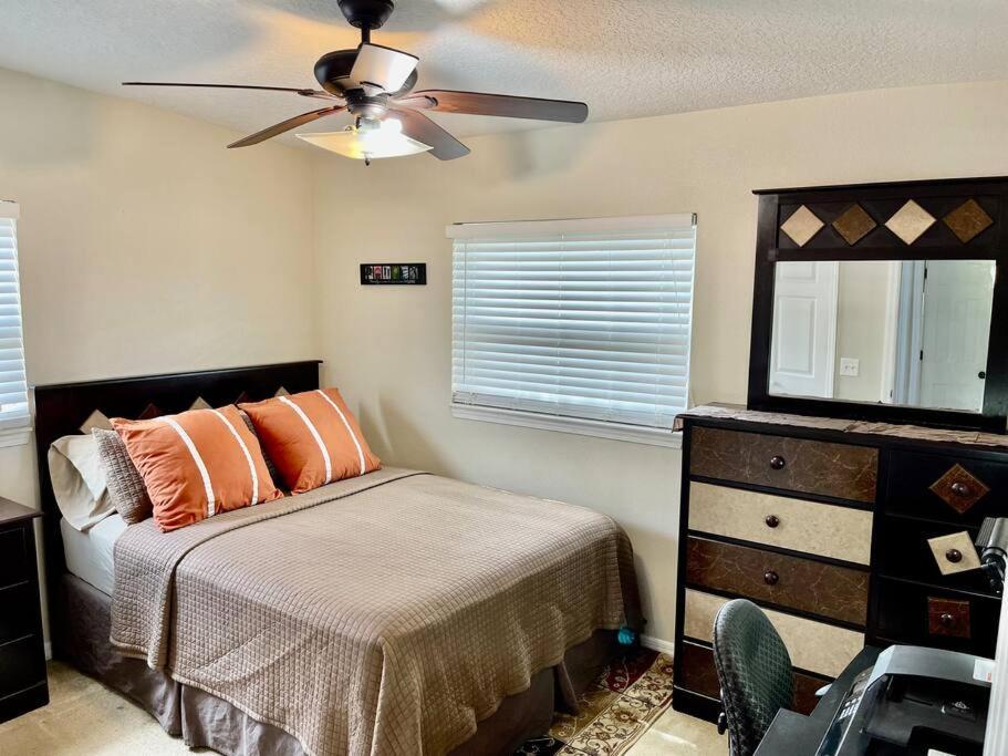 Cozy Modest Home Near Universal Studios/Volcanobay Orlando Extérieur photo